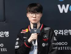 LOL传奇加冕殊榮(róng)，十年最佳力压众多电竞选手(shǒu)，LPL最可(kě)敬的(de)对手(shǒu)！