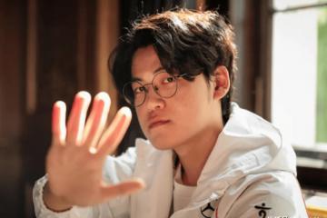 S14冠军皮肤小细节，Gumayusi脸上的小痣，在韦鲁斯脸上被还原