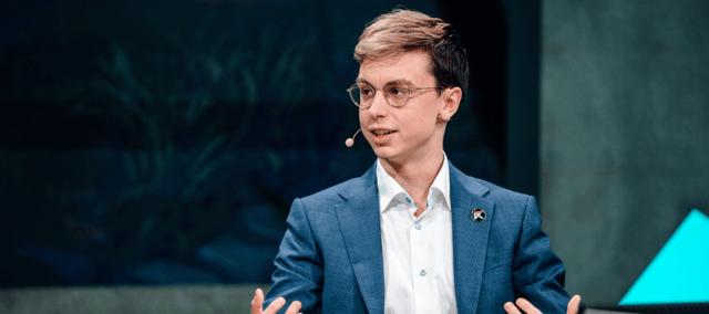 颠覆认知！LOL主播队暴打联赛豪门，战队老板激动落泪，外网炸锅