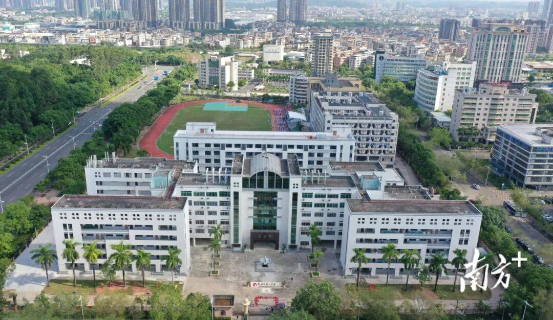 多图直击！惠州开学“名场面”→