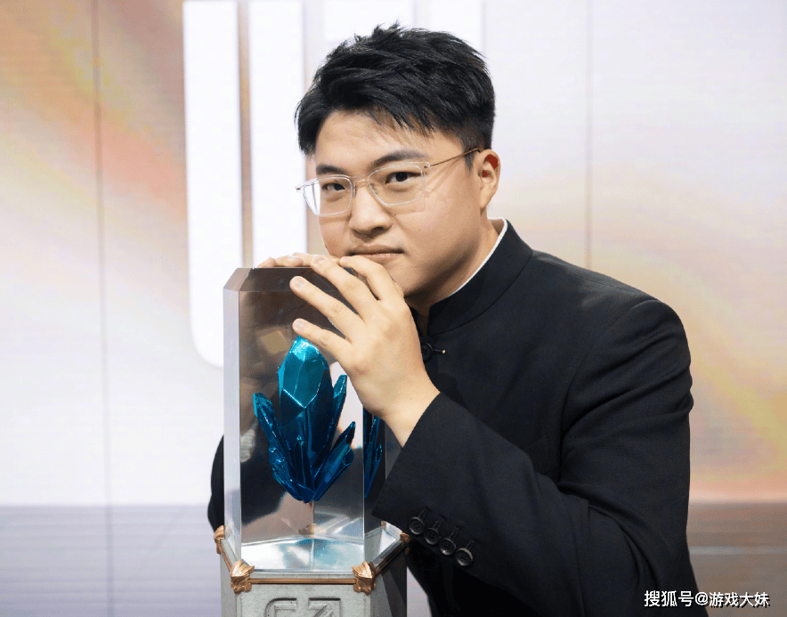 RNG被外賣(mài)公司收购,Uzi有复出希望(wàng),雙(shuāng)方(fāng)早有合作(zuò)