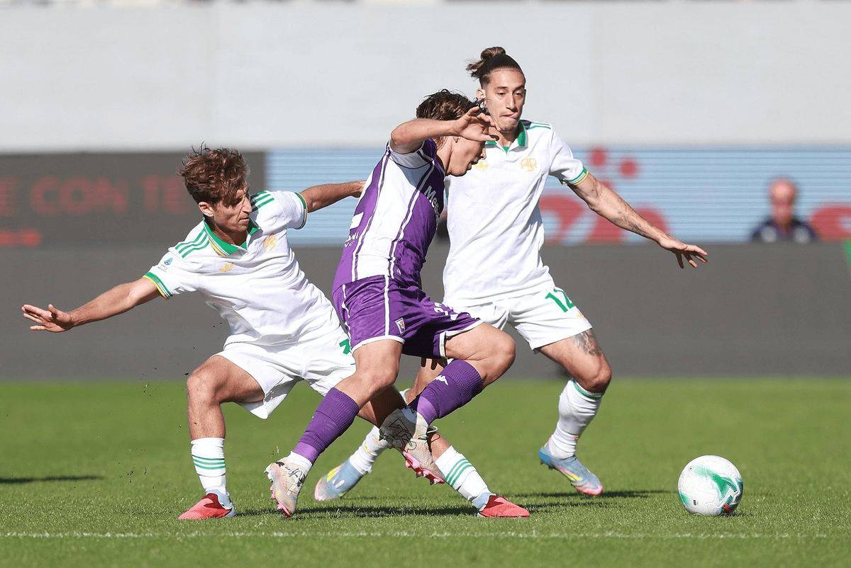 罗马+那不勒(lēi)斯(sī)均上演逆轉(zhuǎn)好(hǎo)戏，两隊(duì)同(tóng)分(fēn)，排(pái)名包(bāo)揽前二(èr)