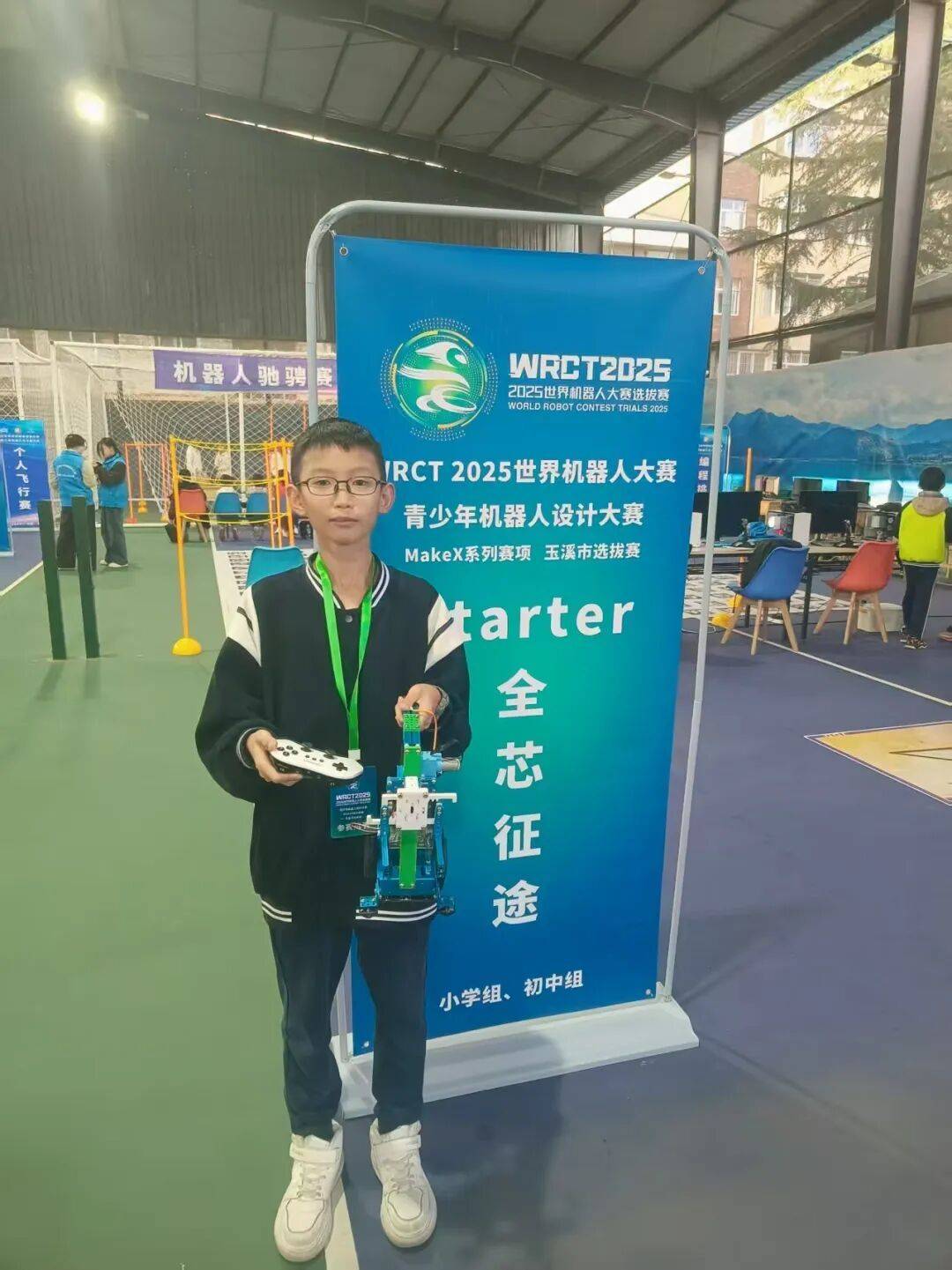 嵩明县一中初中部学子在世界机器人大赛玉溪市选拔赛中喜获冠亚季军