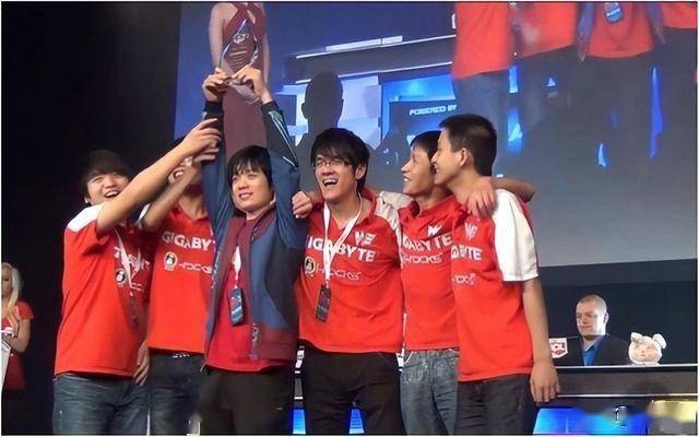 英雄联盟(méng)又要“涼(liáng)”了？游戏史上最(zuì)成功(gōng)的电竞比赛是怎样炼成的？