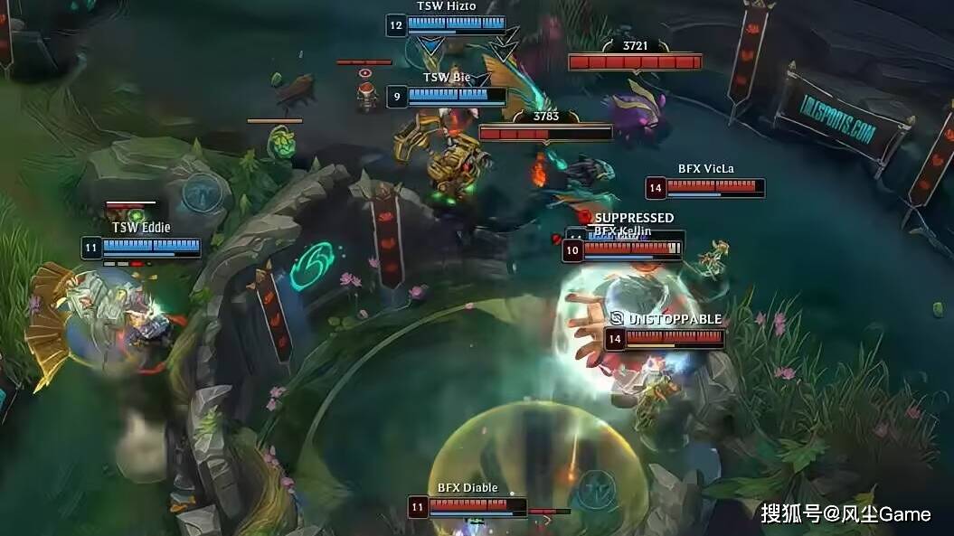 LOL先锋赛最惨选手诞生！连续3局1V9输比赛，观众集体打出满分